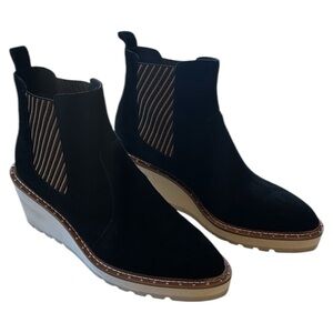 Cecilia New York Black Stripe Suede Gemma Chelsea Boots- size 7